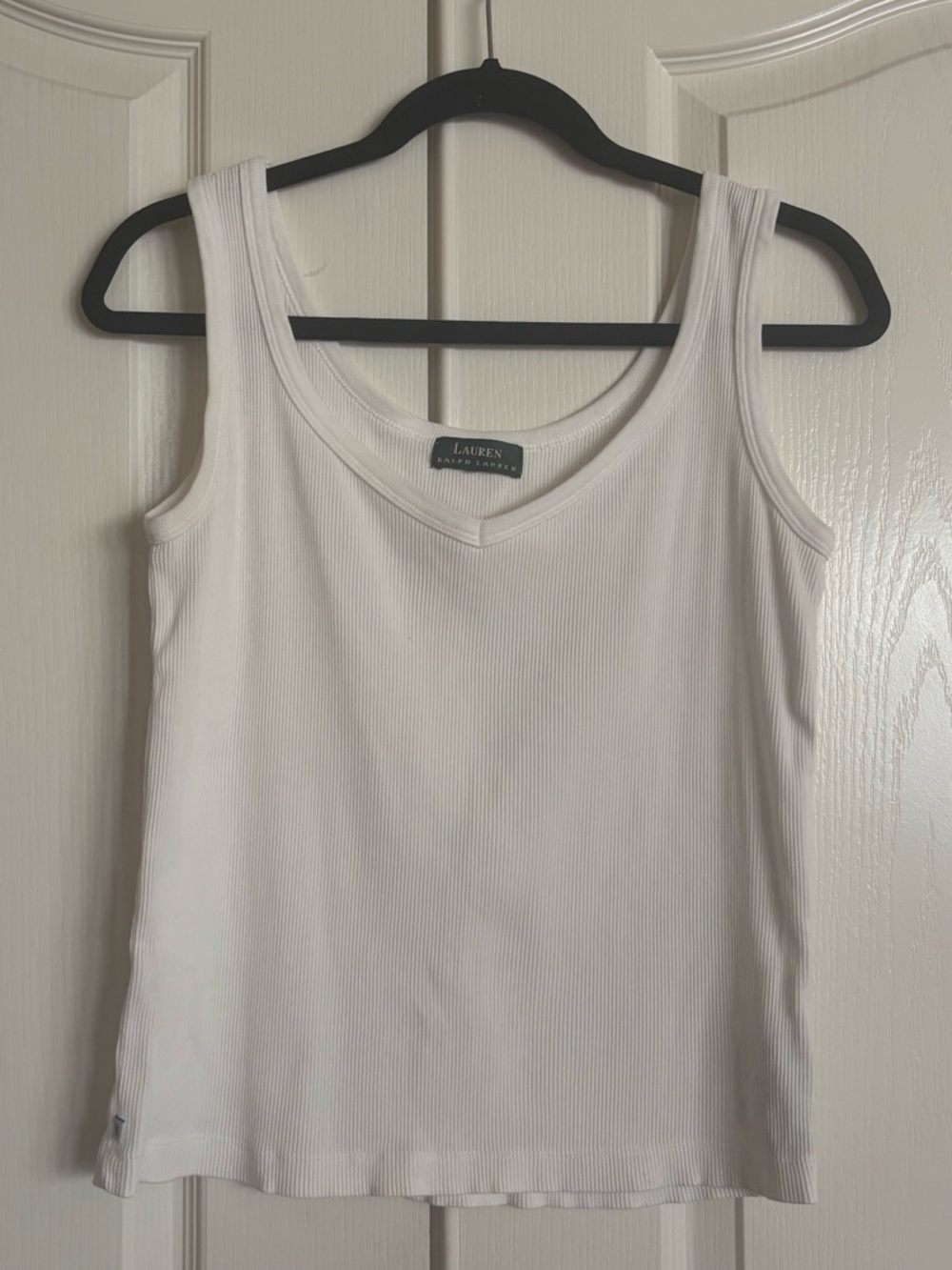 LRL Ralph Lauren, white ribbed knit, V-neck, tank top size medium